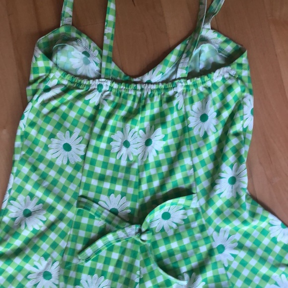 90’s Romper Dress. - Picture 3 of 3